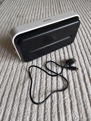 Miniso wireless Bluetooth speaker like new, black/white