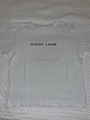 Zara Tshirt in very good condition Small white
