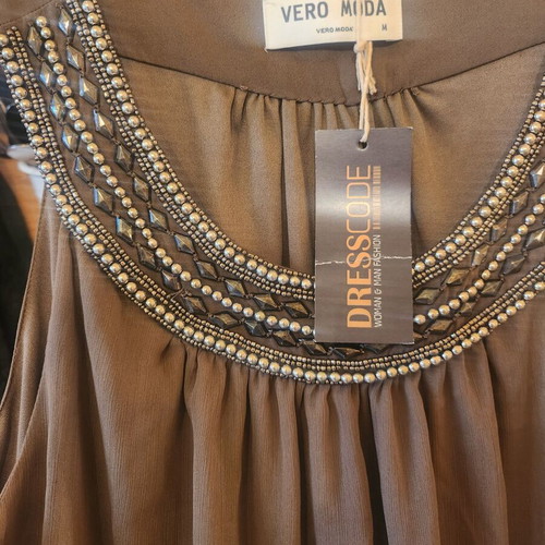 Brown summer dress new with bead decoration