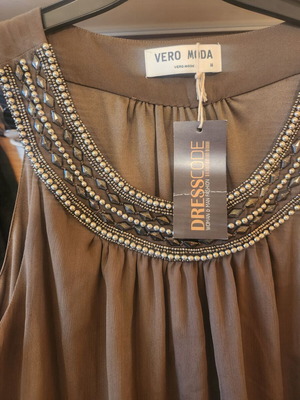 Brown summer dress new with bead decoration