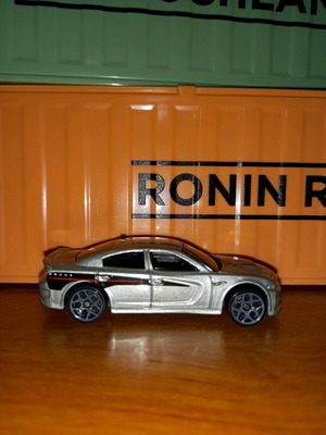 Hot Wheels '15 Dodge Charger Srt new