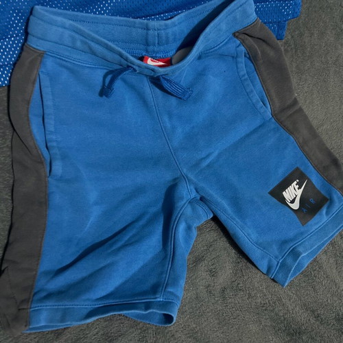 Nike set with almost new shirt and used shorts, white and blue, ages 6-8