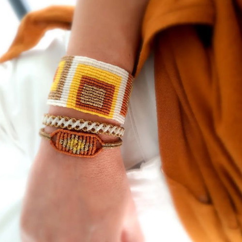 Handmade macrame bracelet with geometric design, new