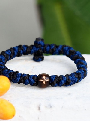 Komboskini bracelet with wooden bead, new, black and blue