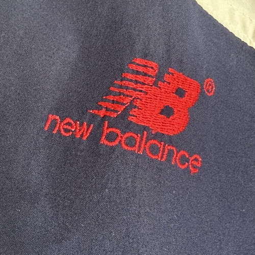 New Balance vintage style woman set with embroidered logo, like new