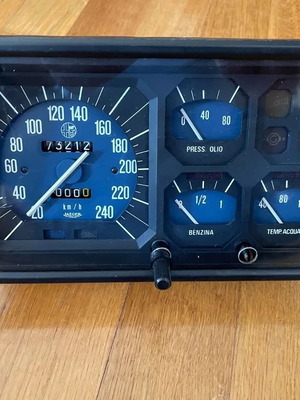 Jaeger Alfa Romeo GTV dashboard instruments used