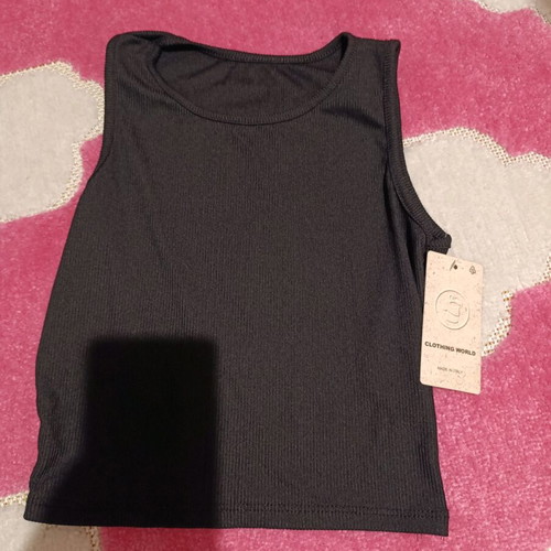 Black sleeveless top One Size new with tag