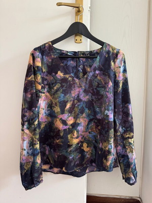 Mexx Satin Print Top like new, size UK10, multicolor