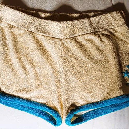 Converse shorts like new, yellow with turquoise details, size S
