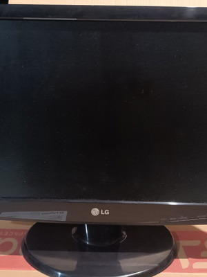 LG Flatron W2243s οθόνη υπολογιστή