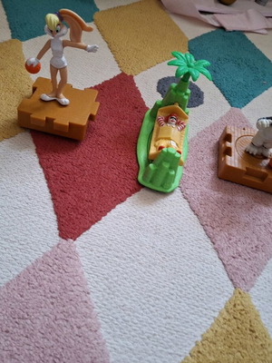 Space Jam McDonald's 1996 set of 5 collectible figures like new