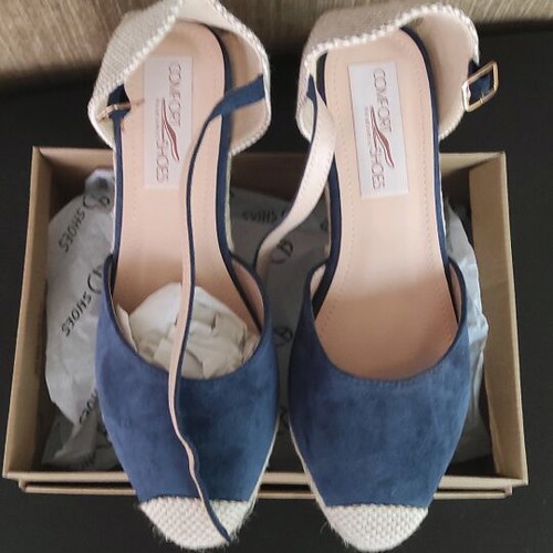 Comfort shoes size 40 like new, blue sandals platforms
