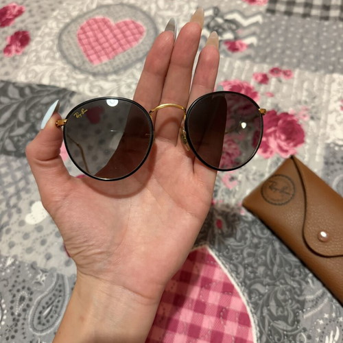 Ray-Ban vintage sunglasses with original leather case, used