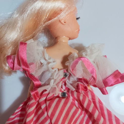 Bibi Bo doll new with minor age marks