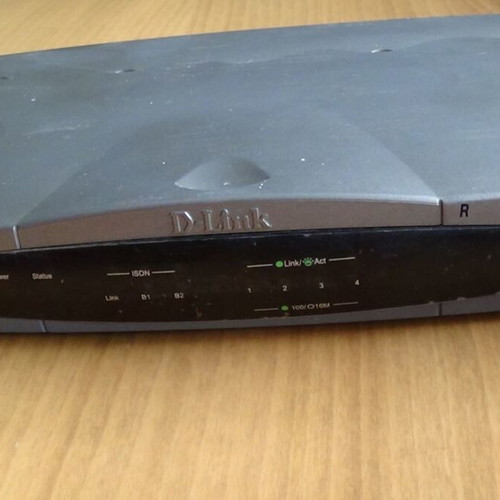 ISDN router D-Link DI-304 μεταχειρισμένο, συλλεκτικό, πλήρως λειτουργικό