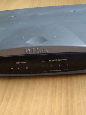 ISDN router D-Link DI-304 μεταχειρισμένο, συλλεκτικό, πλήρως λειτουργικό