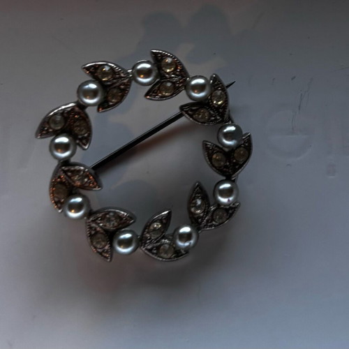 Pin new, silver