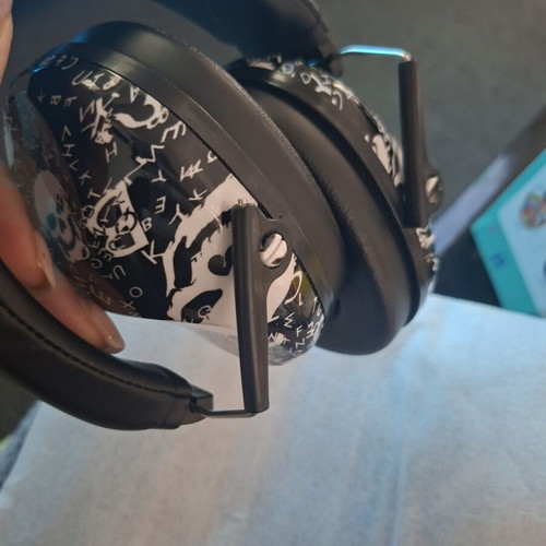 Slim Skull Noise Cancelling Earmuffs for Kids new