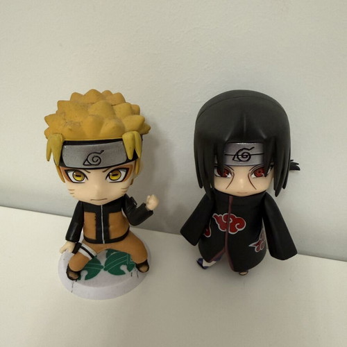 Naruto and Itachi figures set like new, anime collectibles