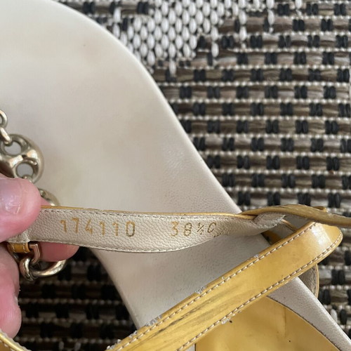 Gucci sandals yellow size 38.5