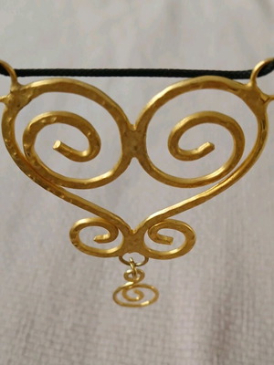 Vintage Ancient Greek Hammered Pendant Gold Plated New