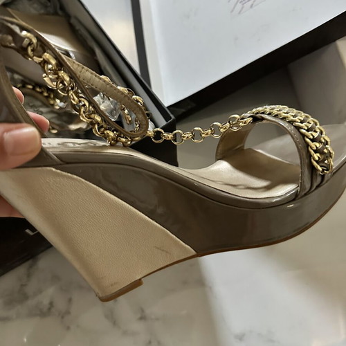 Liu Jo platform sandals like new, leather, gold
