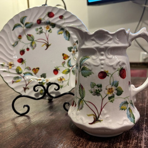 Old Foley England decorative set like new