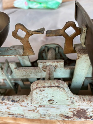 Old scale used from 1950-1960