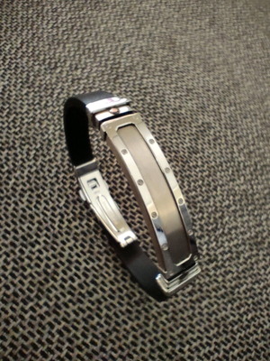 Handcuff new