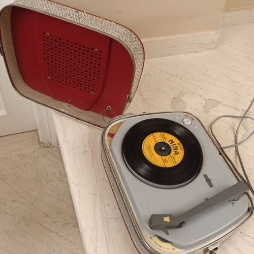 Record player 45 rpm used, collectible