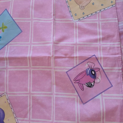 Bed sheets and pillowcase for single bed