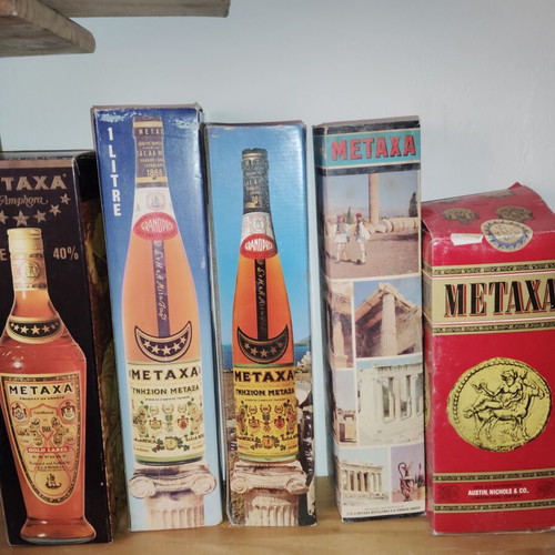 Metaxa vintage drinks new, 5 sealed bottles from 70s-80s