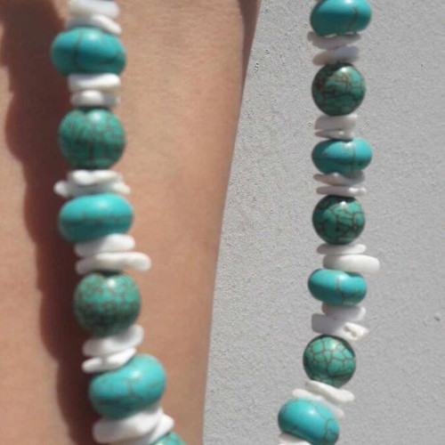 Necklace handmade from howlite and white spacer beads, new