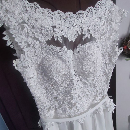 A-Style wedding dress, handmade, white ice color, lace top, muslin skirt, small train