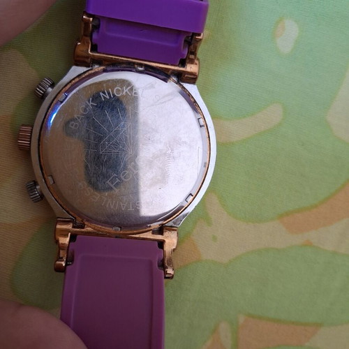 Ferendi women's watch with purple rubber strap