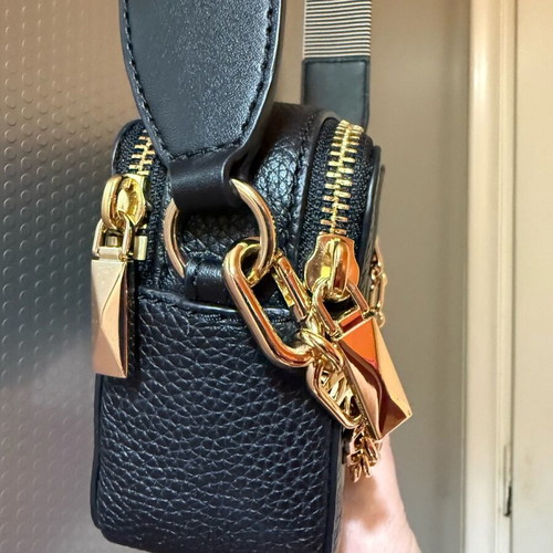 Michael Kors black pebbled leather crossbody bag like new