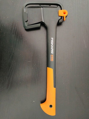 fiskars x10