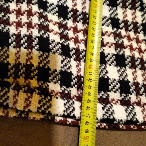 Checked women's shorts bermuda like new, made in Italy