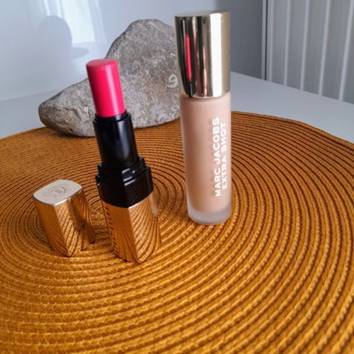 Marc Jacobs Cafe Extra Shot Concealer & Foundation and Bobbi Brown Luxe Lip Color used