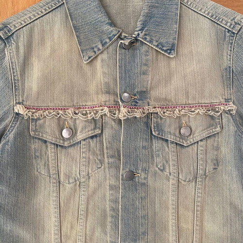 Women’s denim jacket like new, blue with beads and lace, size M