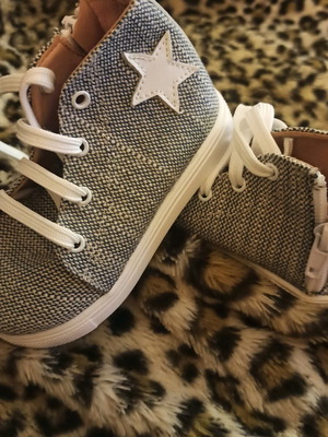 Gorgino anatomic baby baptism shoes new, size 21