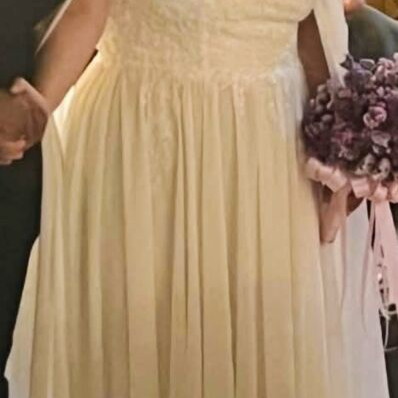 Rich Girl Boudoir wedding dress, size XL, white