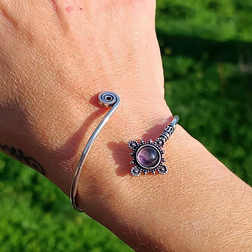 Silver-plated bracelet with amethyst new, adjustable size