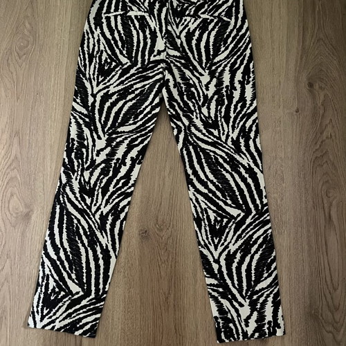 Zara black and white pants like new, lightweight fabric