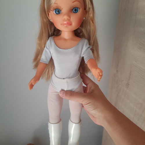 Nancy Famosa doll 2010 with 3 vintage dresses