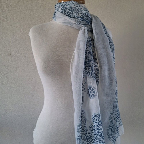 Scarf like new, summer style, white and blue