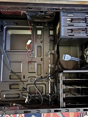 Corsair Carbide Series SPEC-01 Mid-Tower Case with 4 Fans used