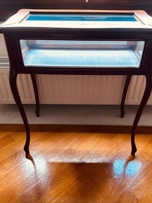 Wooden showcase handmade like new with glass surfaces