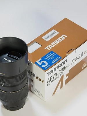 Tamron 70-300mm Di LD Macro Lens Nikon like new