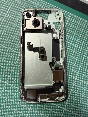 iPhone 15 σασί USA μεταχειρισμένο με δόνηση